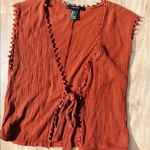 Forever 21 Tops - 🍀 3/$15 Forever 21 Tie Front Top Vest Size Small